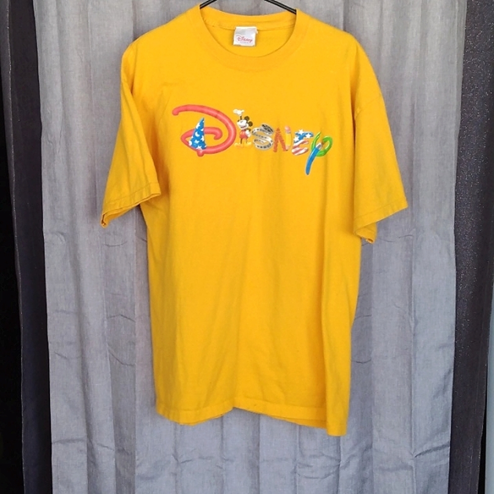 Disney Vintage Yellow Tshirt unisex M